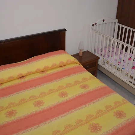 Domus Achille Fosco - Casa Per Ferie ホテル *